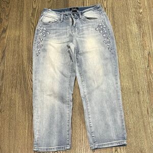 Earl Jean Cropped Jeans Mid Rise Embroidered Floral Denim Medium Wash Blue Sz 8